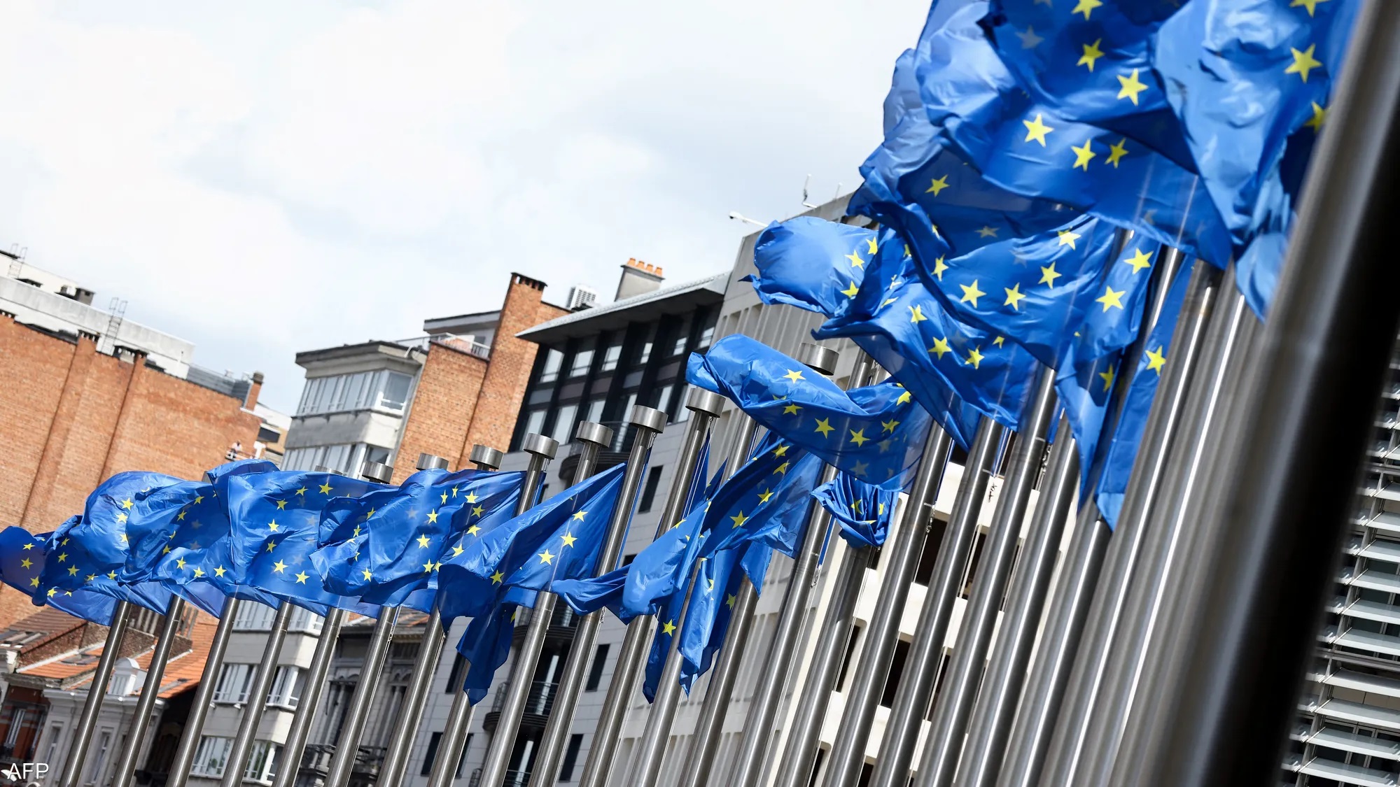 المفوضية الأوروبية تحقق في إجراءات حماية القصّر